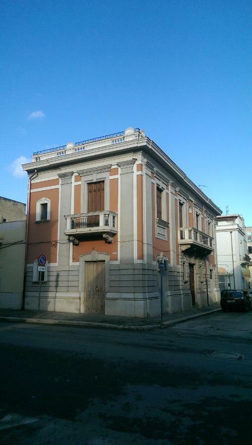 Palazzo Don Ruggiero Hotel San Ferdinando di Puglia Exterior foto